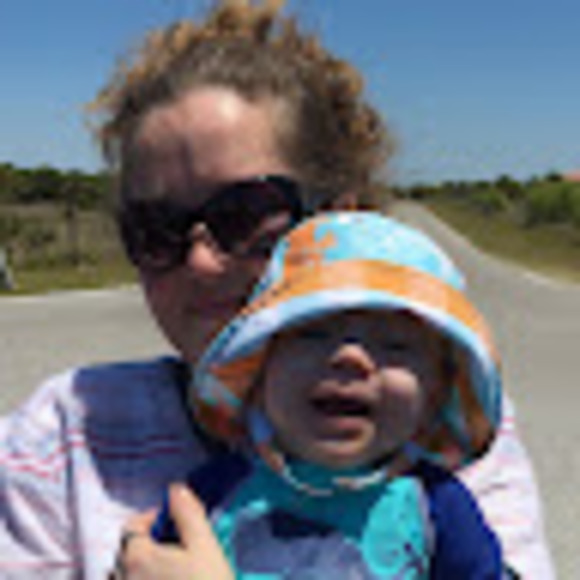 Meet your Posher, Luna - Picture 1 of 1